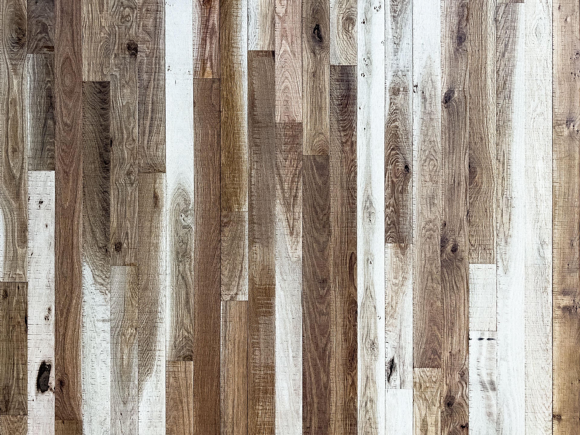 Band Sawn White Oak T/G Wood wall