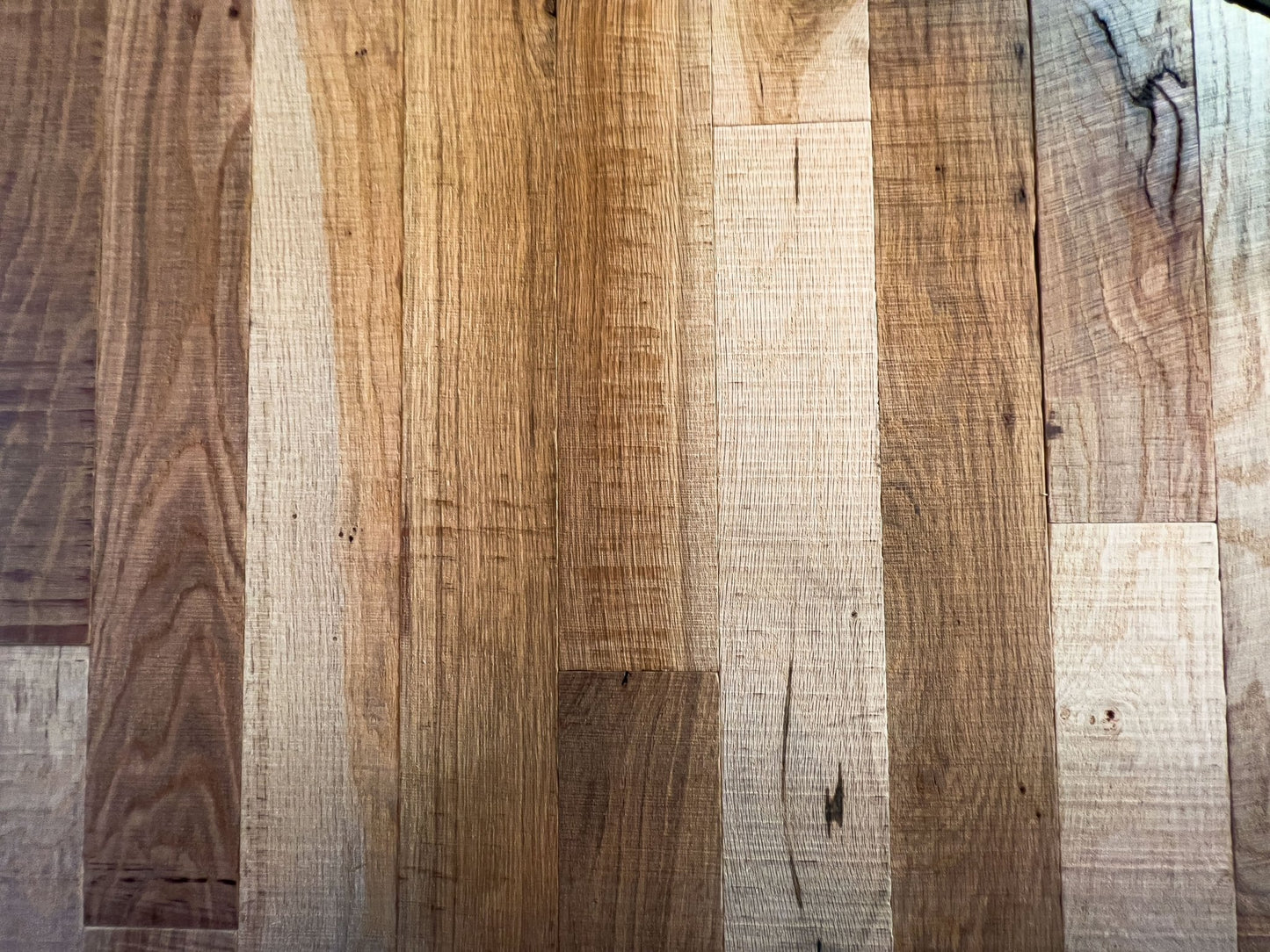 Band Sawn White Oak T/G Wood wall